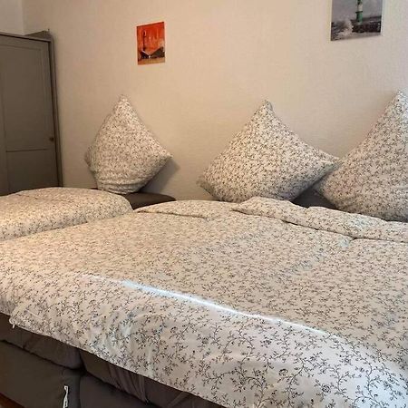 Beste Lage In Rostock: 2-Zimmerwohnung Mit Balkon Im 1.Og Kültér fotó