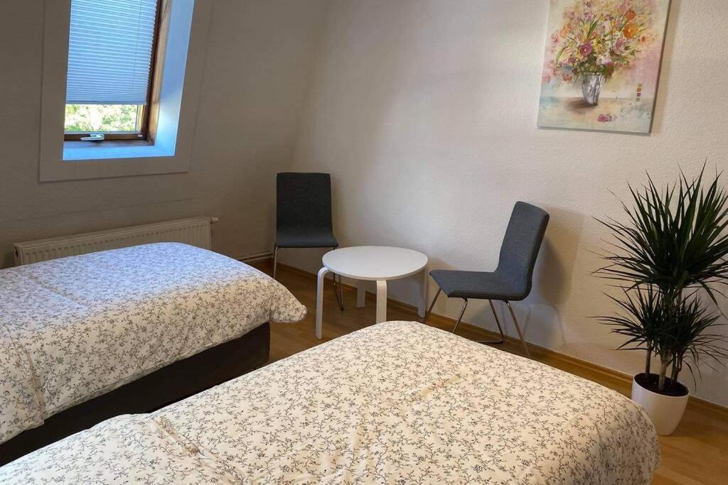 Beste Lage In Rostock: 2-Zimmerwohnung Mit Balkon Im 1.Og Kültér fotó